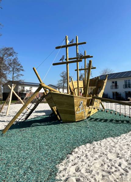 Hotel-Bloemfontein_Borkum_Piratenspielplatz Hotel-Bloemfontein_Borkum_Piratenspielplatz